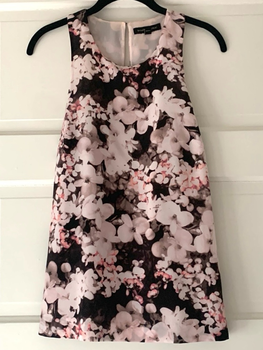 Banana Republic Kristi Pink floral tank